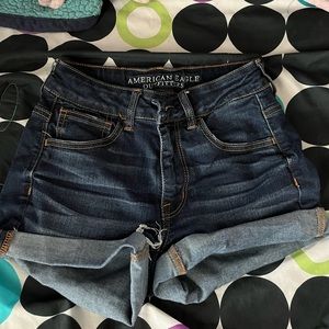 american eagle jean shorts size 2